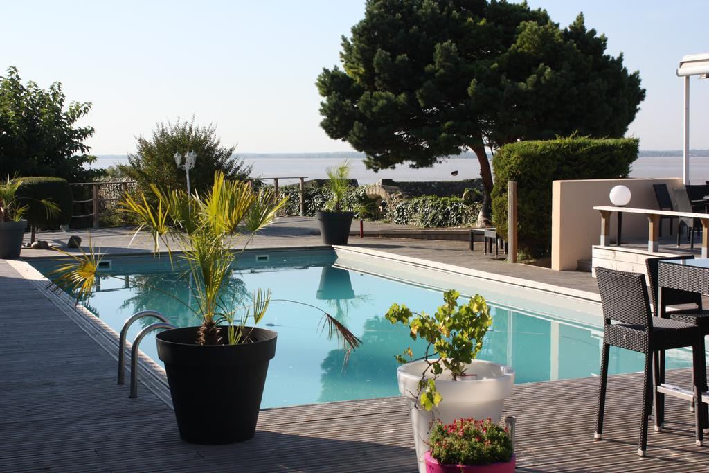 Logis Hotel Restaurant La Citadelle ブライ・エ・サン・リュス エクステリア 写真