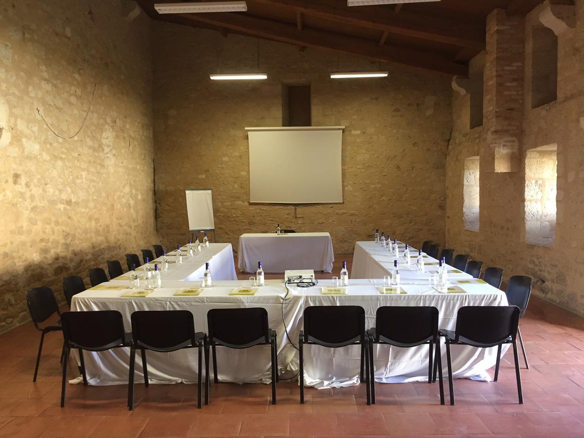 Logis Hotel Restaurant La Citadelle ブライ・エ・サン・リュス エクステリア 写真